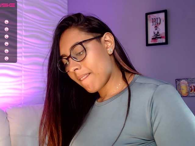 Zdjęcia MaryOwenss Why don't you give this big ass a little love♥♥ Spit Ass 22Tks♥♥ SpreadAsshole♥♥ Fingering 111Tks♥♥ AnalShow 499Tks♥♥ @remian