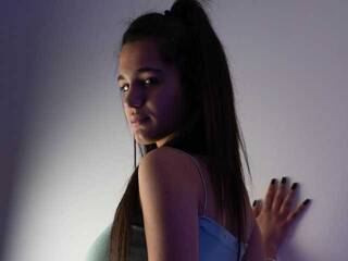 Erotyczny czat wideo Maya-Louis