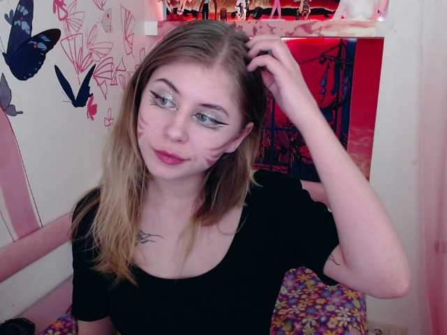 Zrzuty ekranu transmisji MayaFold