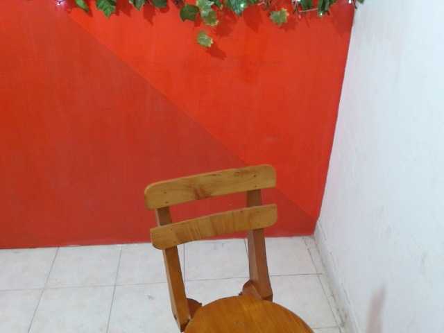 Zrzuty ekranu transmisji MayraMeneses