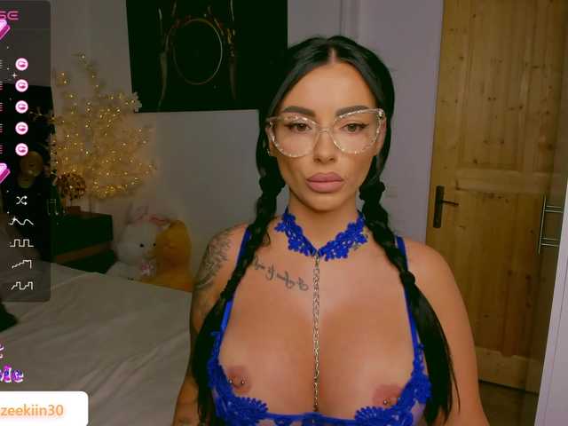 Zdjęcia Mazeekiin30 Hey lovers, I feel naughty today, jump in XX #new #bigboobs #lovense #squirt #bigass