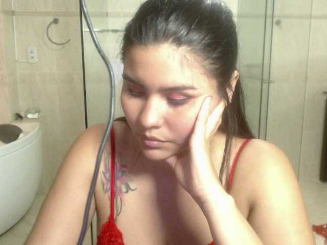 Zdjęcia MeganThomas Hi Lovers Today im in the bath Join me |Kiss15 |SPank19 |Feet30 |Tits20 #latin #ass #pussy #sexy #young #cum