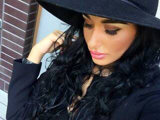 Erotyczny czat wideo meggiea