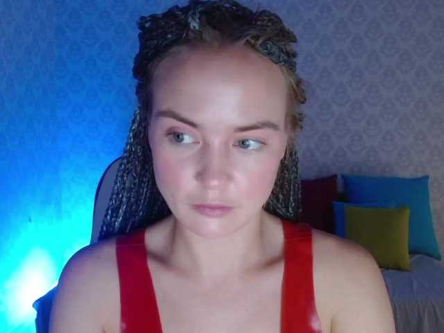 Zrzuty ekranu transmisji MeggyWaiss
