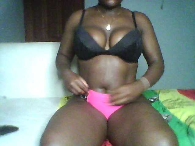 Zrzuty ekranu transmisji Melanin-pixie