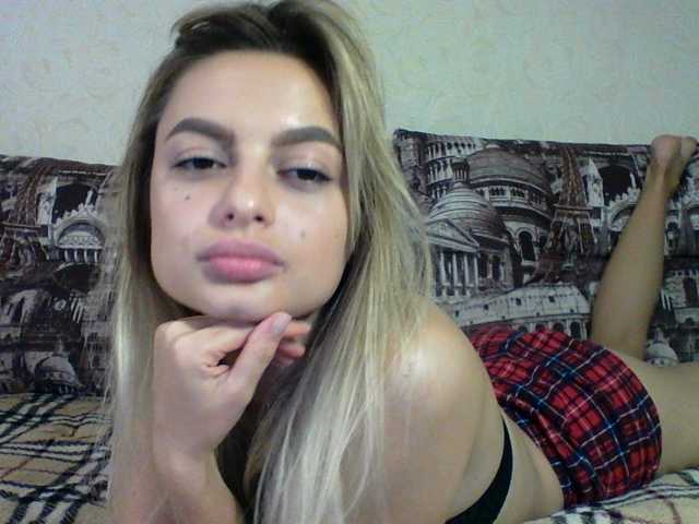 Zdjęcia MelanyMoon MelanyMoon: I will release 100 tokens to the freedom of the twins, I will free myself from 50 shorts, panties will fly off for 200, if you want more - privat, or 300 tokens