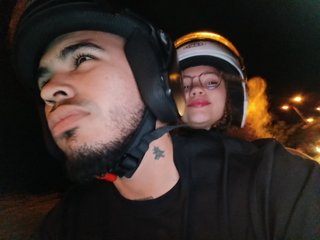 Erotyczny czat wideo mell-omar-hot