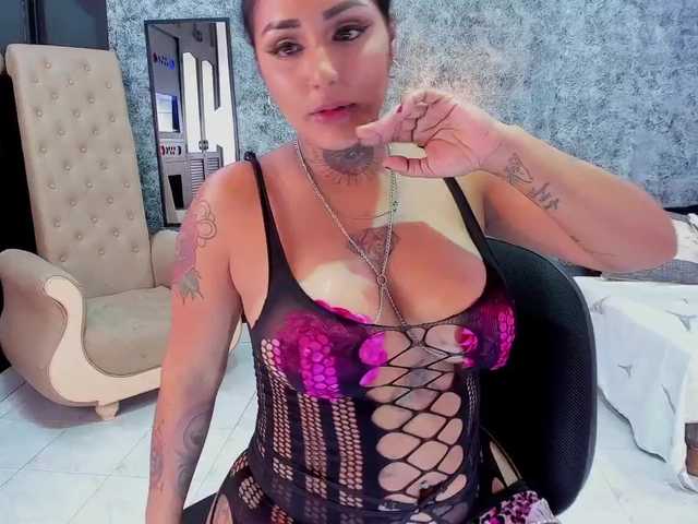 Zdjęcia Meredith-rave My pussy wants eat that cock /1@PussyRide 2@AnalBead show // pvt on// personalize your videos// #sexy #bigboobs #bigass #latina #milf #squirt #lovense #colombia