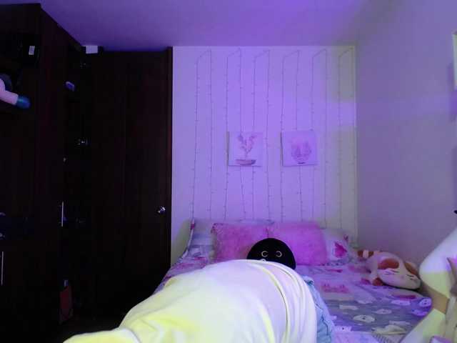 Zrzuty ekranu transmisji BabyMia