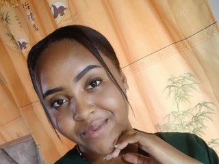 Erotyczny czat wideo Mia-Brown18