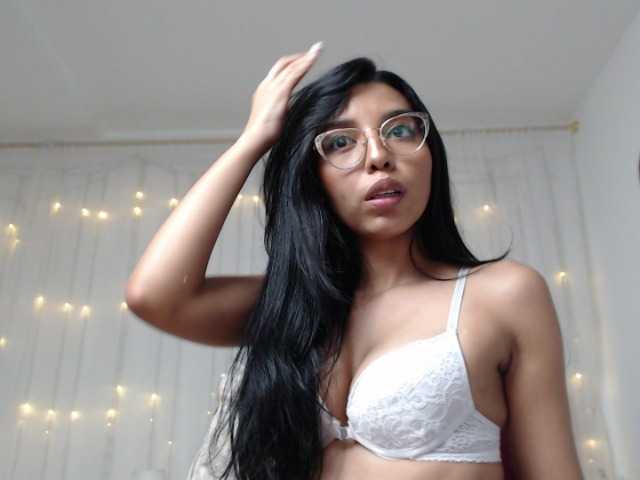 Zdjęcia mia-fraga Hi, lets have a fun and dirty F R I D A Y ♥ Come to play with me, naked at 600 TKNS! #sexy #latin #New #curvs #colombian #young #naked #party #tits #pussy