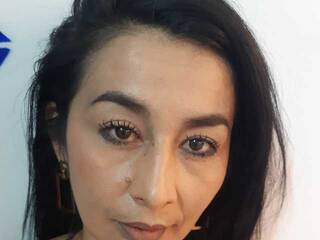 Erotyczny czat wideo mia-tits