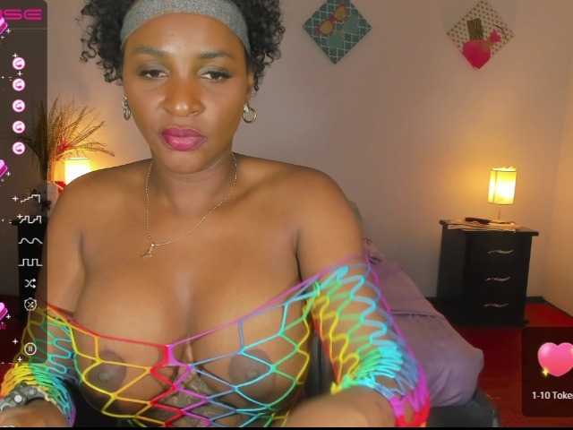 Zdjęcia Miagrace1 show pussy 90 tokens, ass 80, tits 70,Oil in tits 120, naked 150 , suck toy 160