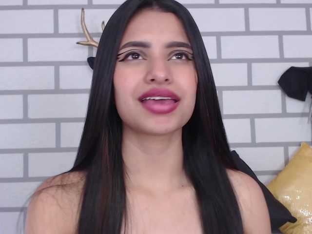 Zrzuty ekranu transmisji Miaharperr