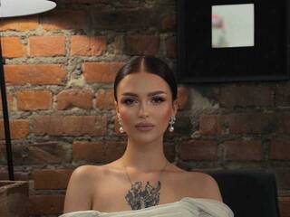 Erotyczny czat wideo MiaLali