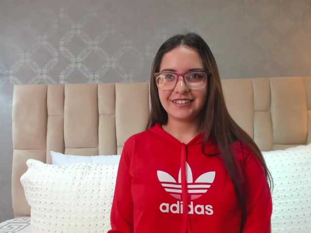 Zdjęcia MiaLaurenz hello...guys welcome to my room. i hope to enojoy with you #​18 #​latina #​new #​anal #​cum