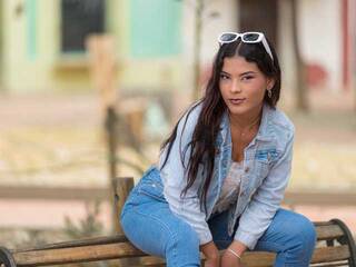 Erotyczny czat wideo Miaynocolucci