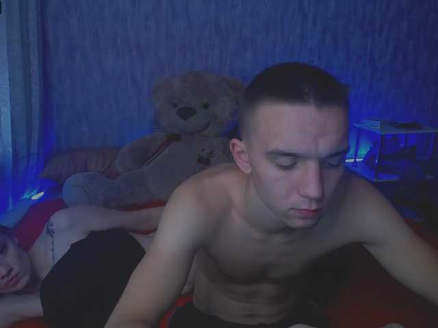 Zrzuty ekranu transmisji MicRoBoomBa