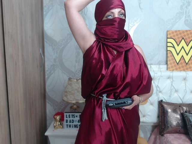 Zrzuty ekranu transmisji mijal-queen