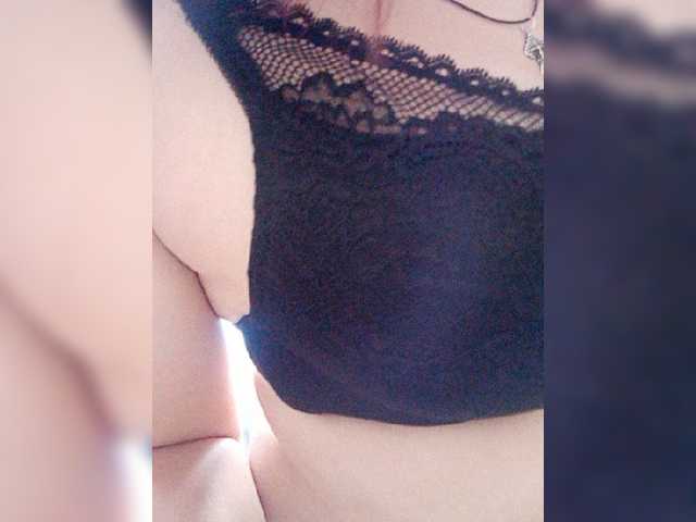 Zrzuty ekranu transmisji MilaFox