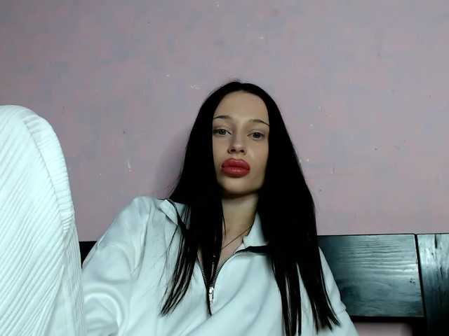 Zrzuty ekranu transmisji milenaabesson