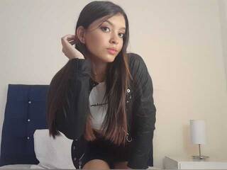 Erotyczny czat wideo MileyMartini