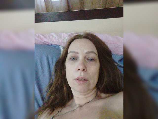 Zrzuty ekranu transmisji MILA_MILFAS
