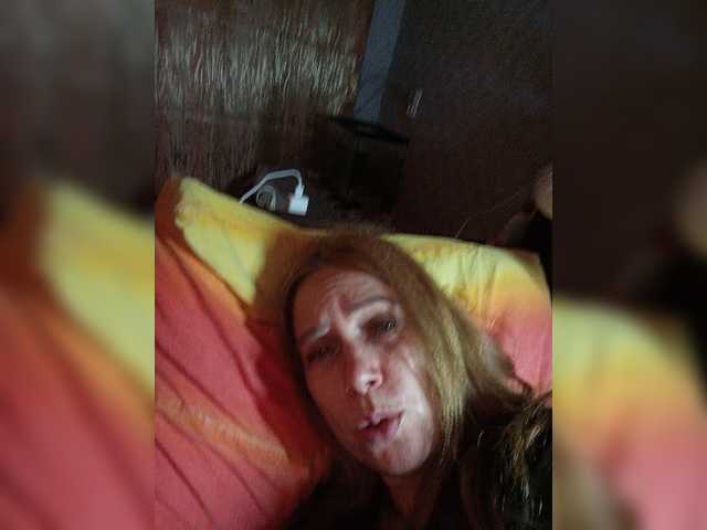Zrzuty ekranu transmisji MILA_MILFAS