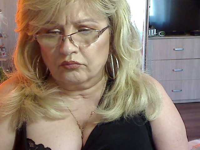 Zdjęcia MilfKarla Hi boys, looking for a hot MILF on a wheelchair..?if you want to make me happy, come to me;)