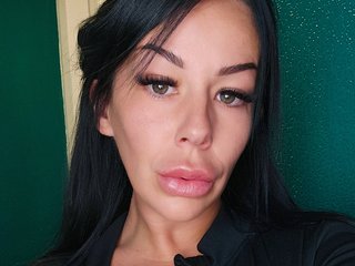 Erotyczny czat wideo Milfymaddy