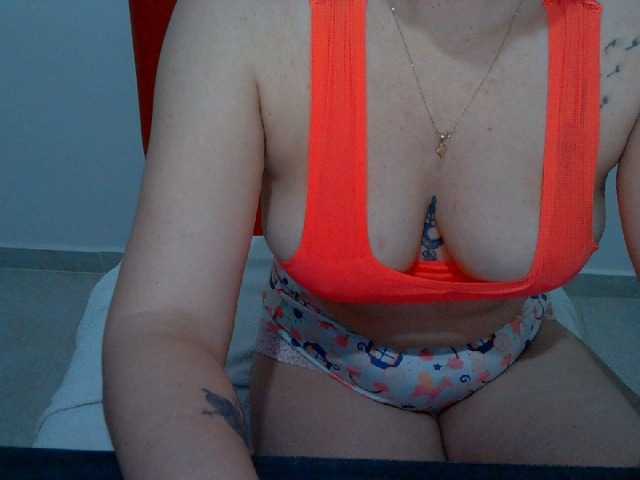 Zrzuty ekranu transmisji mimisexxxa