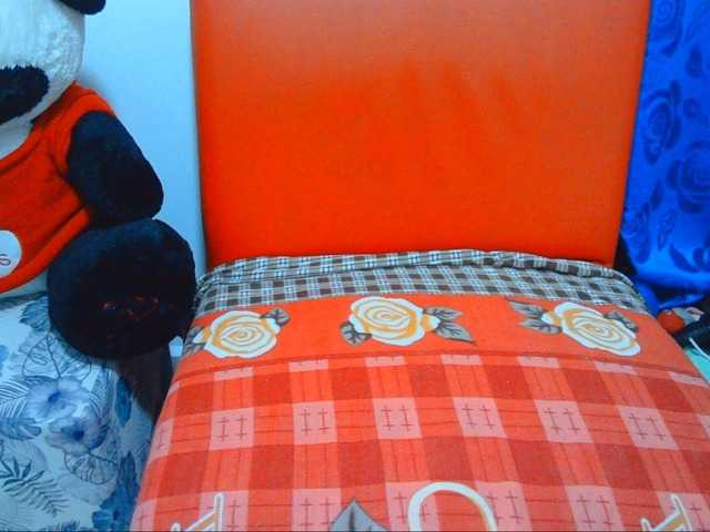 Zrzuty ekranu transmisji mimisexxxa