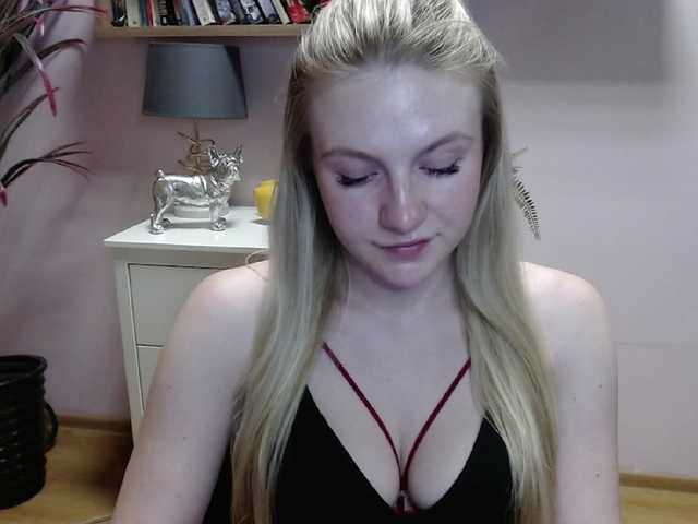 Zdjęcia MindyPleasure Let's have rel some fun #tease #cfnm #domina #blondie #sexy #young #joi #cei #cbt #cuckold #fetish #natural #twerk