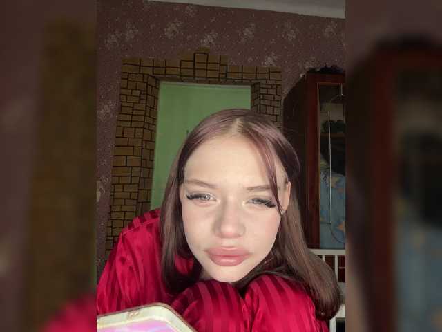 Zrzuty ekranu transmisji mini-barbie