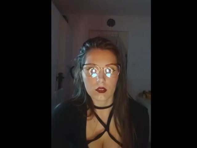 Zrzuty ekranu transmisji MiraBOMB