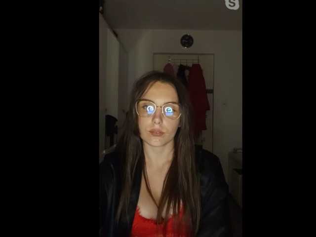 Zrzuty ekranu transmisji MiraBOMB