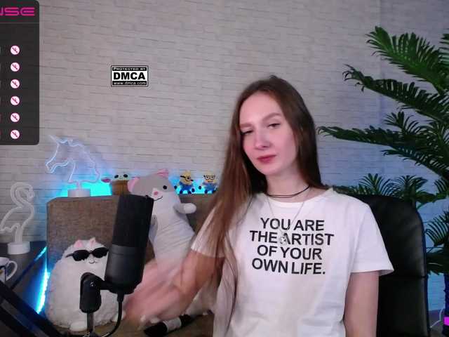 Zrzuty ekranu transmisji RumGirl