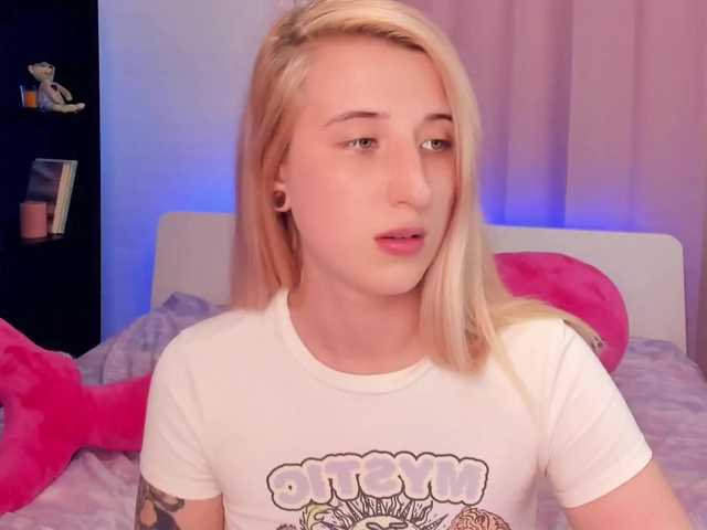 Zrzuty ekranu transmisji BeverlySexy