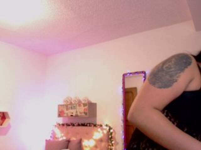 Zrzuty ekranu transmisji Miss-Bonnie