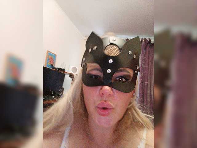 Zrzuty ekranu transmisji Miss_Kiss_Kiss