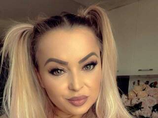 Erotyczny czat wideo MissRebekaa