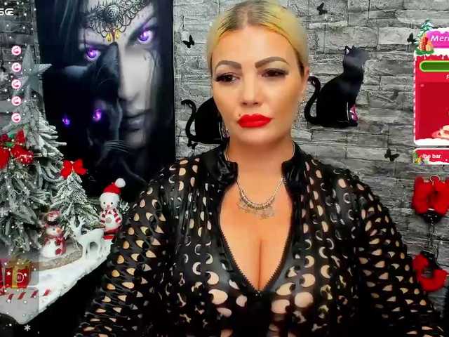 Zrzuty ekranu transmisji Mistress-Marilyn