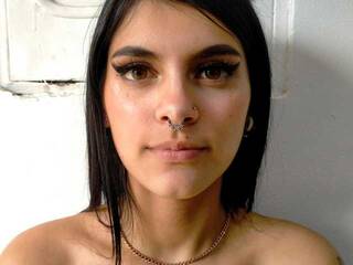 Erotyczny czat wideo Molly-Khalifa