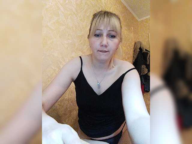 Zrzuty ekranu transmisji MollyTery