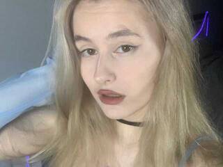 Erotyczny czat wideo MollyToads