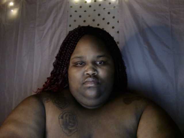 Zrzuty ekranu transmisji Molushyy