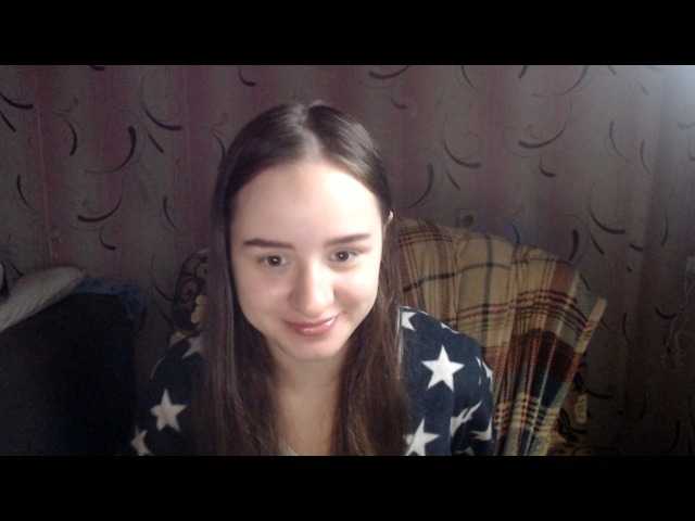 Zrzuty ekranu transmisji Molyboobs