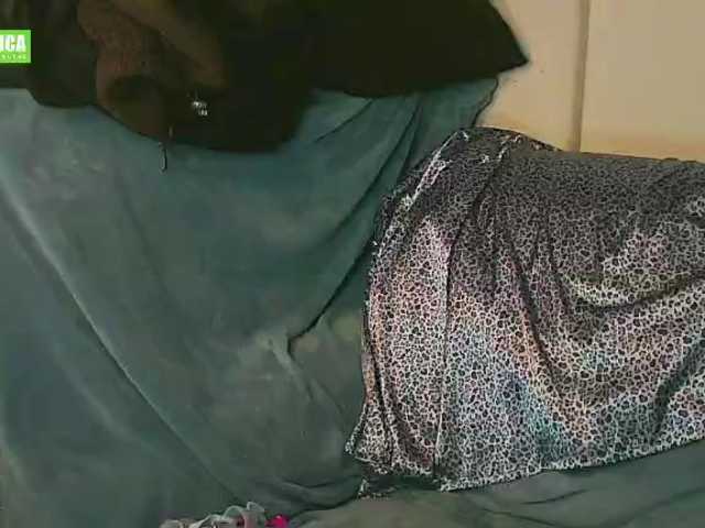 Zrzuty ekranu transmisji monicalushx