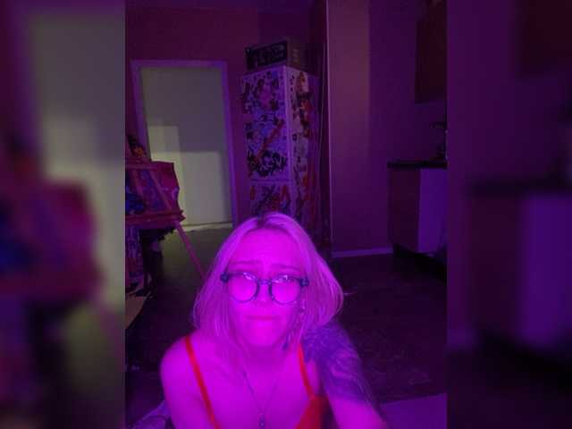 Zrzuty ekranu transmisji moonkitten23