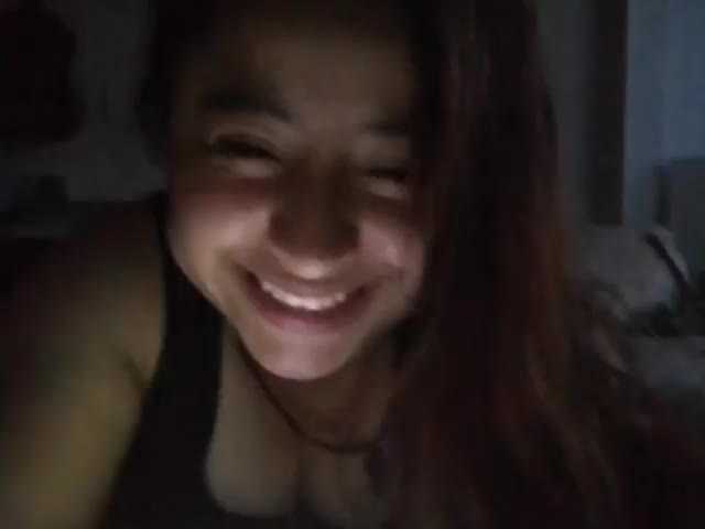 Zrzuty ekranu transmisji MOONREDHOT01